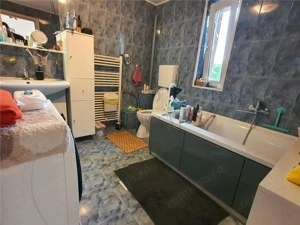 FREIDORF, CASA DECOMANDATA CU 7 CAMERE, 5 DORMITOARE, 3 BAI, BUCATARIE INCHISA SI SPATII DE DEPOZITA - imagine 8