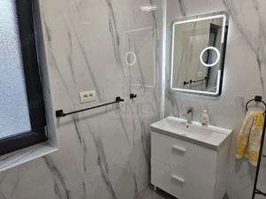 SAGULUI, CASA 4 CAMERE, IMPARTITA IN APARTAMENTE CU TEREN GENEROS - imagine 7