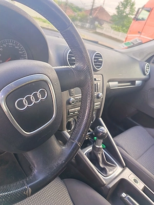 Vând audi  A 3.  An fabricație 19 06 2007 Motor 2000disel preț 2.800 euro.Numere roși nu sunt scoase - imagine 4