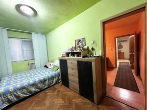 Apartament 3 camere, etaj 3, 50 mp - zona Calea Sagului - imagine 3