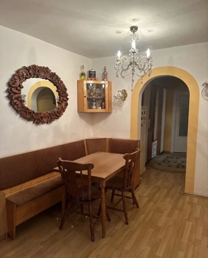 Apartament 3 camere zona Vasile Aaron - imagine 4