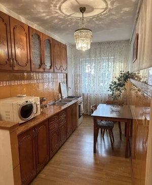 Apartament 3 camere zona Vasile Aaron - imagine 5