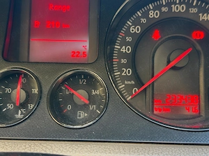 9000 Ron : de vanzare Wolkswagen Passat  1 600 cm3  Benzina - imagine 6