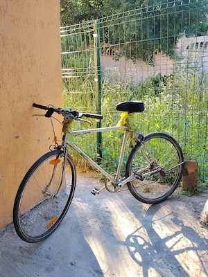 vând bicicletă ușoară. - imagine 5