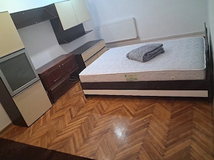 Apartament de închiriat cu 3 camere zona ultracentrală  - imagine 4