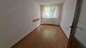 Apartament 3 camere zona Central - imagine 2