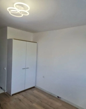 Apartament 1 camere zona Lazaret - imagine 2