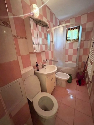 De vanzare apartament cu 2 camere, etajul 1, balcon, mobilat și utilat 47500euro - imagine 4
