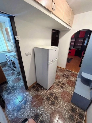 De vanzare apartament cu 2 camere, etajul 1, balcon, mobilat și utilat 47500euro - imagine 5