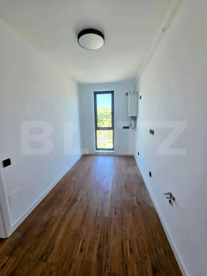 Apartament de tip studio, 40 mp, garaj, Eroilor - imagine 2