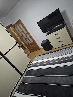 Inchiriez ap. 2 camere decomandate
