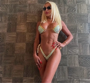 Transexuala Milf ! Nu accept cupluri !!!
