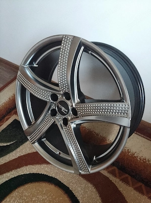 Vînd jante aliaj noi preț 3500  lei neg Nr 0735106213.