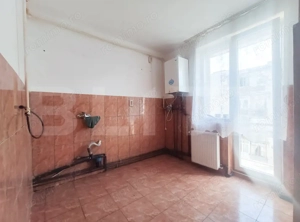 Garsoniera 36.50 mp, balcon, zona Micro 17 - imagine 2