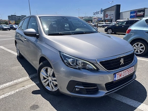 Peugeot 308 automat EAT8+1, recent înmatriculat, an 2020