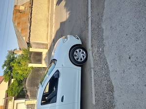 Dacia Logan 1.0 l benzina - imagine 6