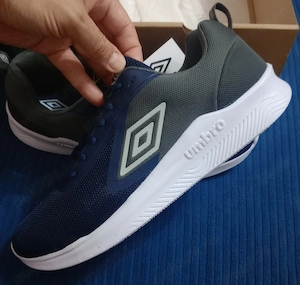 Pantofi casual Umbro Laney 44,5 noi