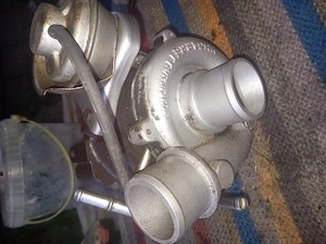 Turbosuflanța toyota d4d 1CD-FTV