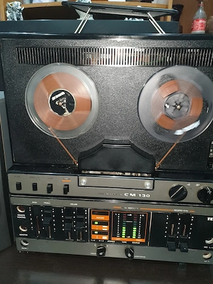 Magnetofon Tesla CM 130 