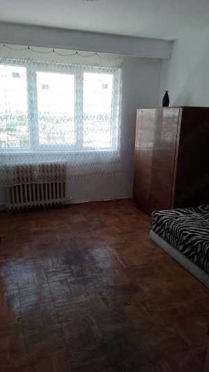 Vand apartament 3 camere central Arad  - imagine 10