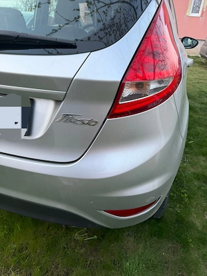 Ford fiesta , ani fabricație 2011 - imagine 4