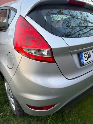 Ford fiesta , ani fabricație 2011 - imagine 2