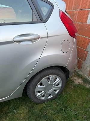 Ford fiesta , ani fabricație 2011 - imagine 5