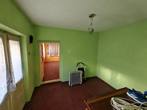 Casa solidă și teren în Zona Islaz pe Strada Mărului  - imagine 4