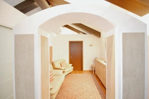 PIPERA OMV-VILA 7 CAMERE, GRADINA SUPERBA, TERASA INCHISA SI GARAJ, 0% COMISION! - imagine 20