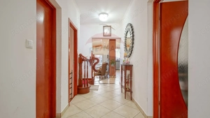 Comision 0%! Casa spațioasă Râșnov, zona case, str. Heliade Rădulescu - imagine 3