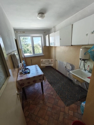 Apartament 3 camere Tecuci/Bl Turn Ghe Petrascu - imagine 4