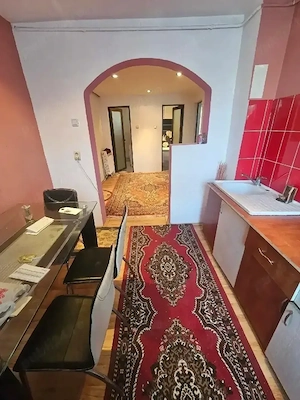 vând    schimb  ap. 3 cam. 71 mp bl.S9 acoperit total ,cu boxă ,parcare  ,îmb.  ,lângă ASIROM