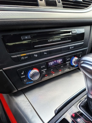 Audi A6 3.0 TDI Quattro  - imagine 6