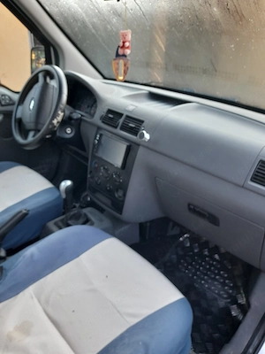 vînd ford conect