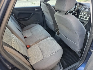  Ford Focus 1,6 i Benzină Anul 2006 Înmatriculat  - imagine 10