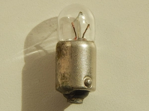 Bec tungsram 24V 2W 2663 cu filament incandescent - imagine 2