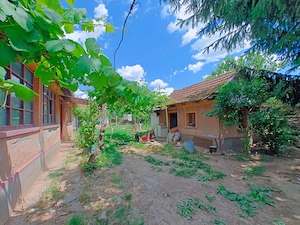 Vand casa taraneasca in loc. Crestur BH - imagine 3