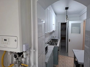 De inchiriat apartament 3 camere zona Belvedere - George Enescu - imagine 2