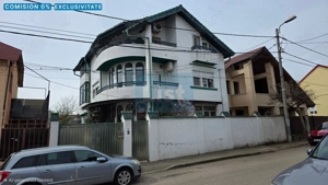 Vilă spațioasă aproape de centru | 259mp | Piața Mică