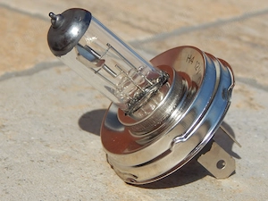 Bec auto halogen H4 12V 60/55W P45T Osaka Japonia cu ambalaj - imagine 3