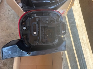 vand stopuri duster 2019 originale cu tot cu soclu 350 buc