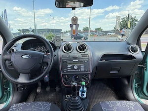 Ford Fiesta 2006 | 1.25 Benzină (75 CP)   Doar 114.092 KM reali   Al II-lea Proprietar - imagine 9