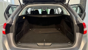 ** Peugeot 308 ** - imagine 12