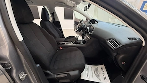 ** Peugeot 308 ** - imagine 14