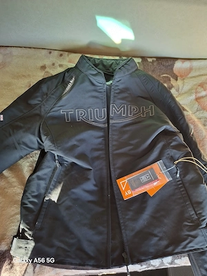 Vand geaca moto noua 