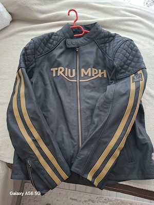 Vand geaca piele noua cu garantie triunph 