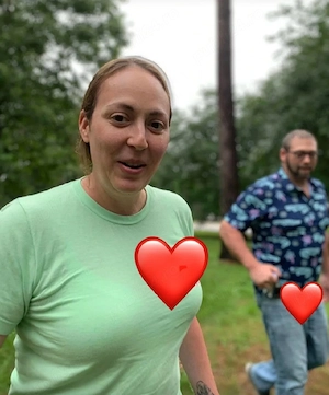 cuplu maturi 36 ani eu sotul 38 doi oamenii maturi discretie 100 .facem sedinta bds jucari masaji du