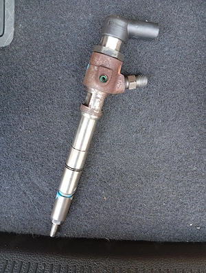 Injector VW Golf/ Passat - motor  1.6 tdi -cod motor CAYC - imagine 6