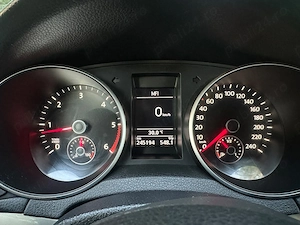 Volkswagen Golf VI 1.6 TDI BlueMotion   2011 - imagine 8