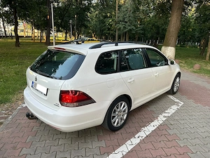 Volkswagen Golf VI 1.6 TDI BlueMotion   2011 - imagine 5